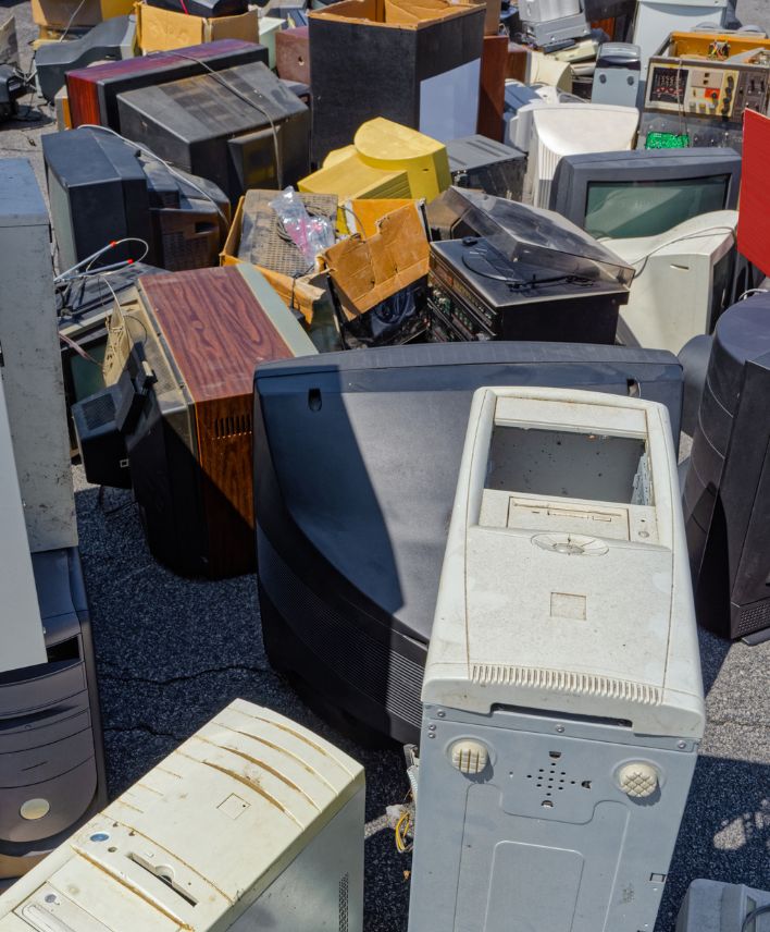 e-waste is dumped carelessly into landfillse-waste is dumped carelessly into landfills